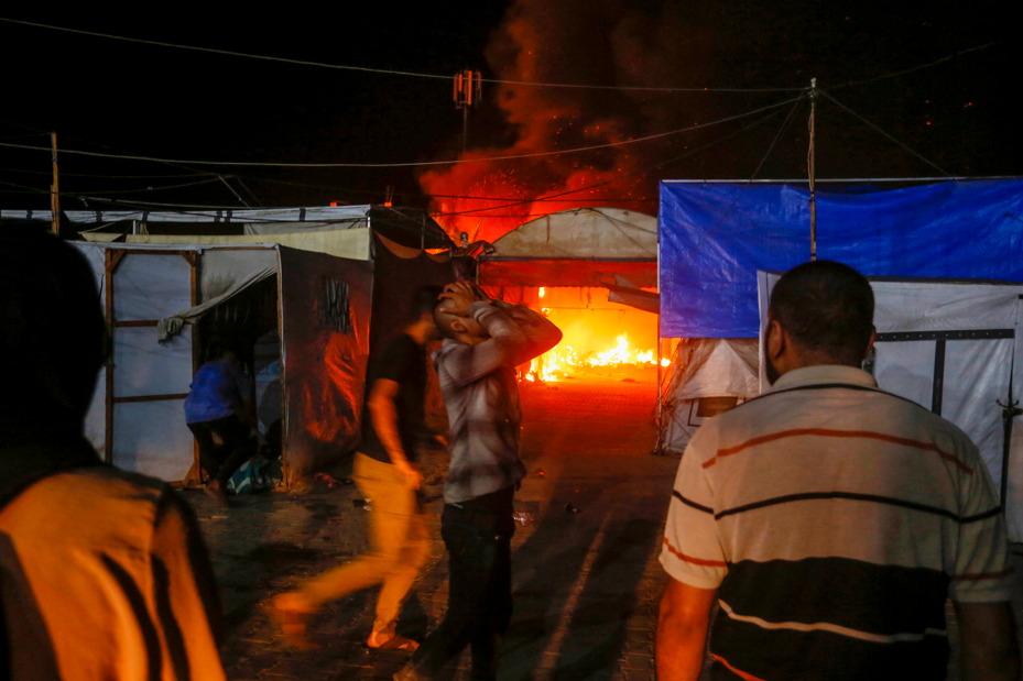 Israel Bom Tenda Pengungsi di RS Syuhada Al-Aqsa, 4 Orang Terbakar Hidup-Hidup