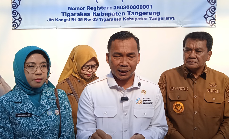 Respons Menteri Wihaji Soal Program Vasektomi Sebagai Syarat Penerima Bansos