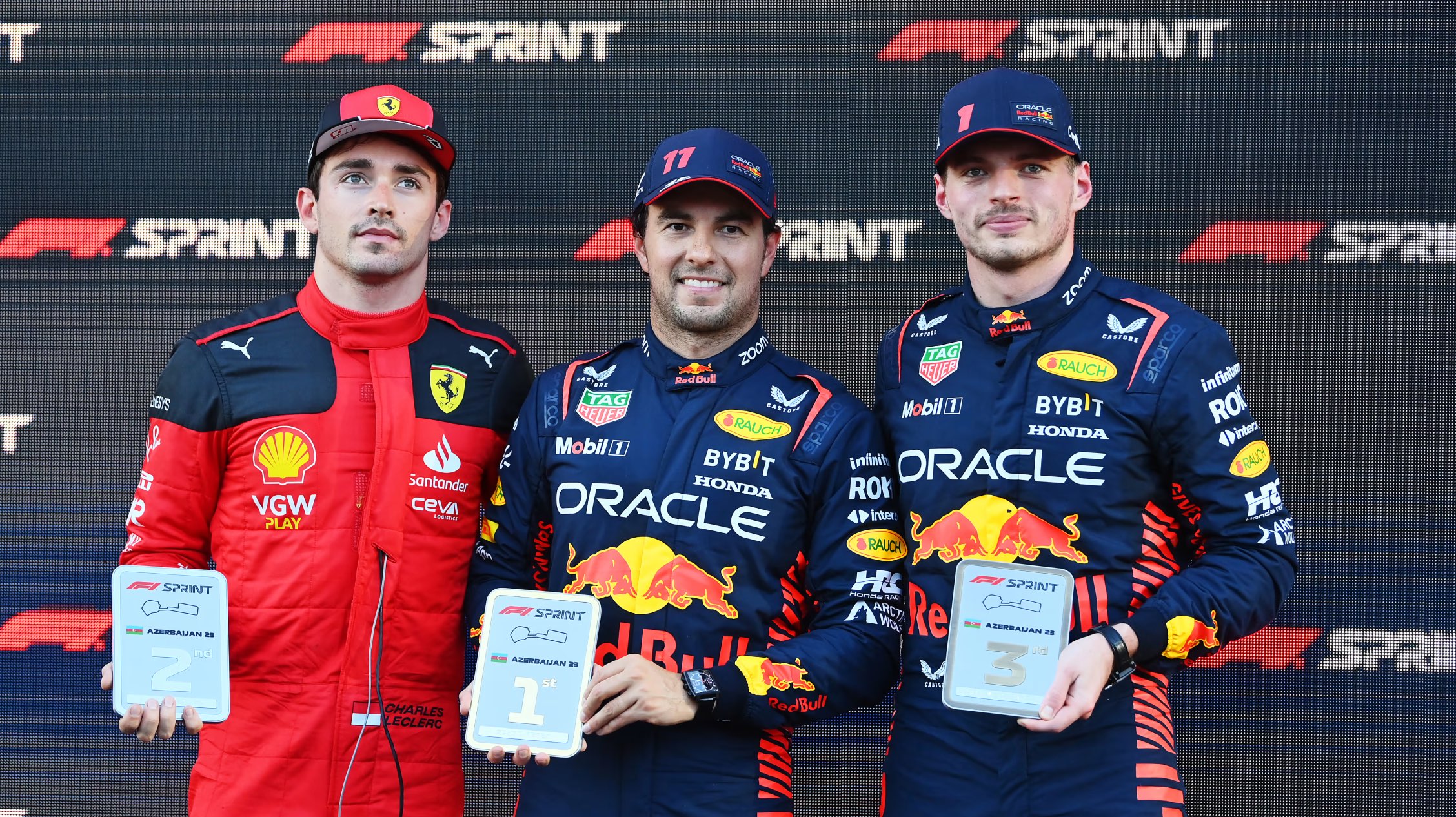 Hasil Sprint Race GP Azerbaijan: Sergio Perez Juara, Ferrari Mulai Bangkit?