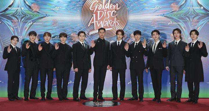 Sukses Digelar, Intip 16 Gaya Artis Korea di Red Carpet Golden Disc Awards 2024 Jakarta