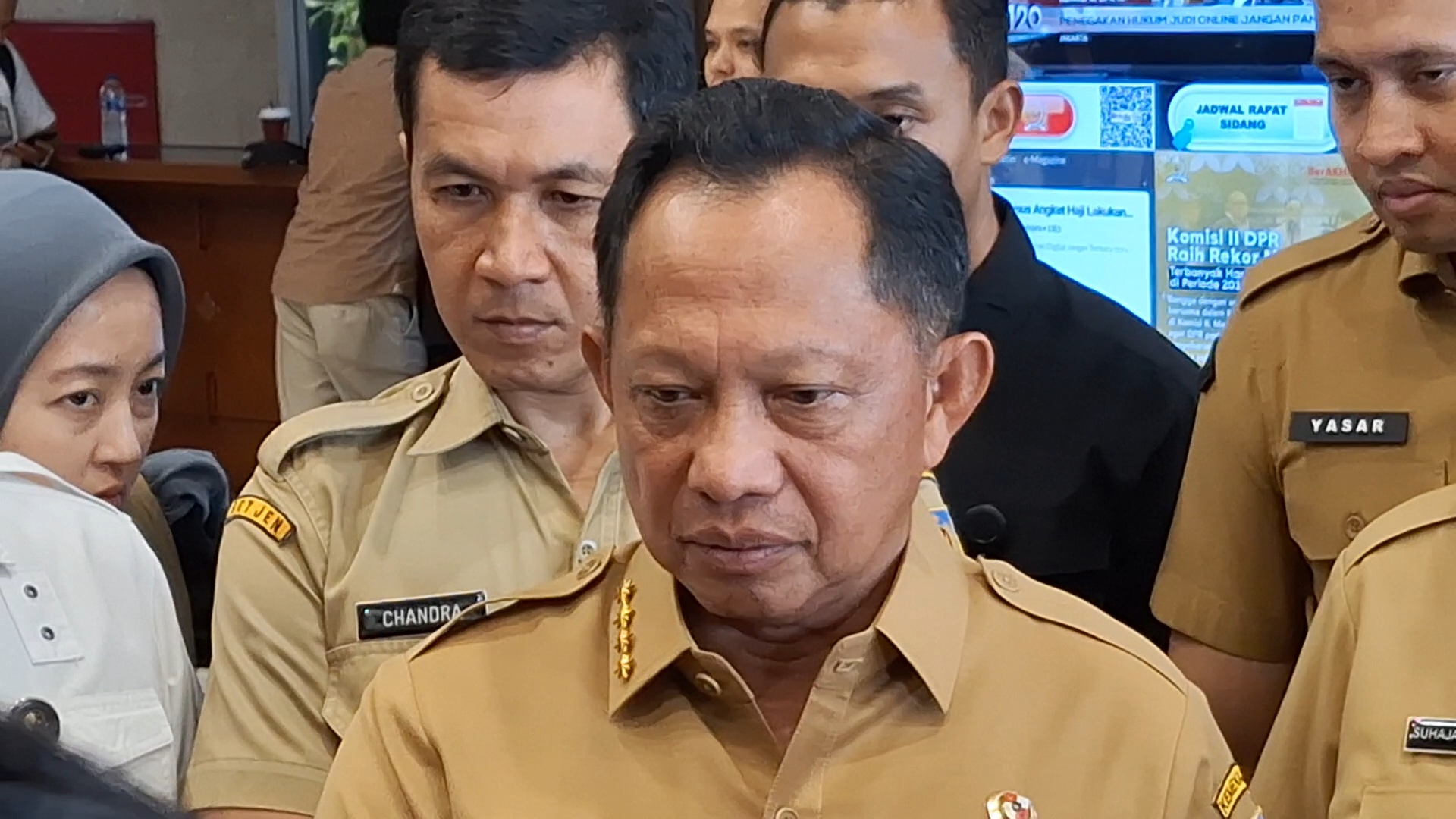 Tak Semua ASN Boleh WFH Hari Ini, Dukcapil hingga Rumah Sakit Tetap Layani Masyarakat