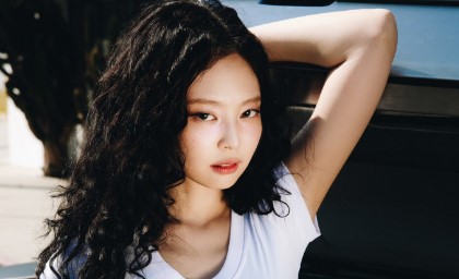 Jennie BLACKPINK Tampil Mempesona di MV Mantra, Rayakan Girl Power dan Kepercayaan Diri