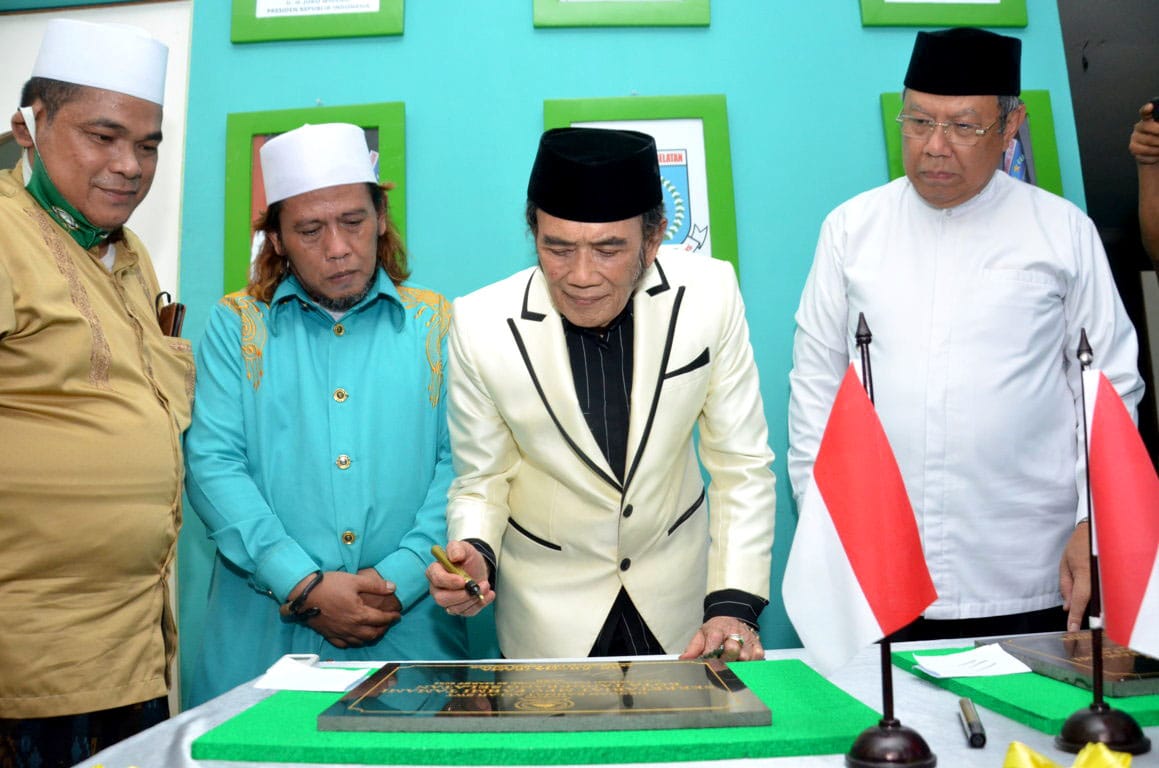 Resmikan Kantor Forum Ta`mir di Tangsel, Rhoma Irama Ajak Dalami Akidah Ahli Sunnah Wal Jamaah