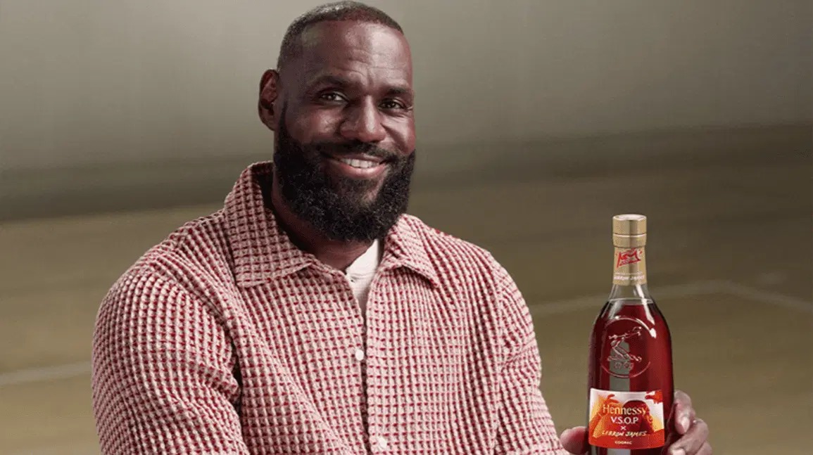  'The Second Decision' LeBron James Bikin Heboh NBA! Dikira Pindah Tim atau Pensiun