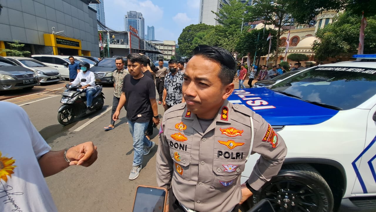 Tindak Pengendara Melawan Arah, Dirlantas PMJ Tempatkan ETLE Mobile di TKP Pengeroyokan YouTuber