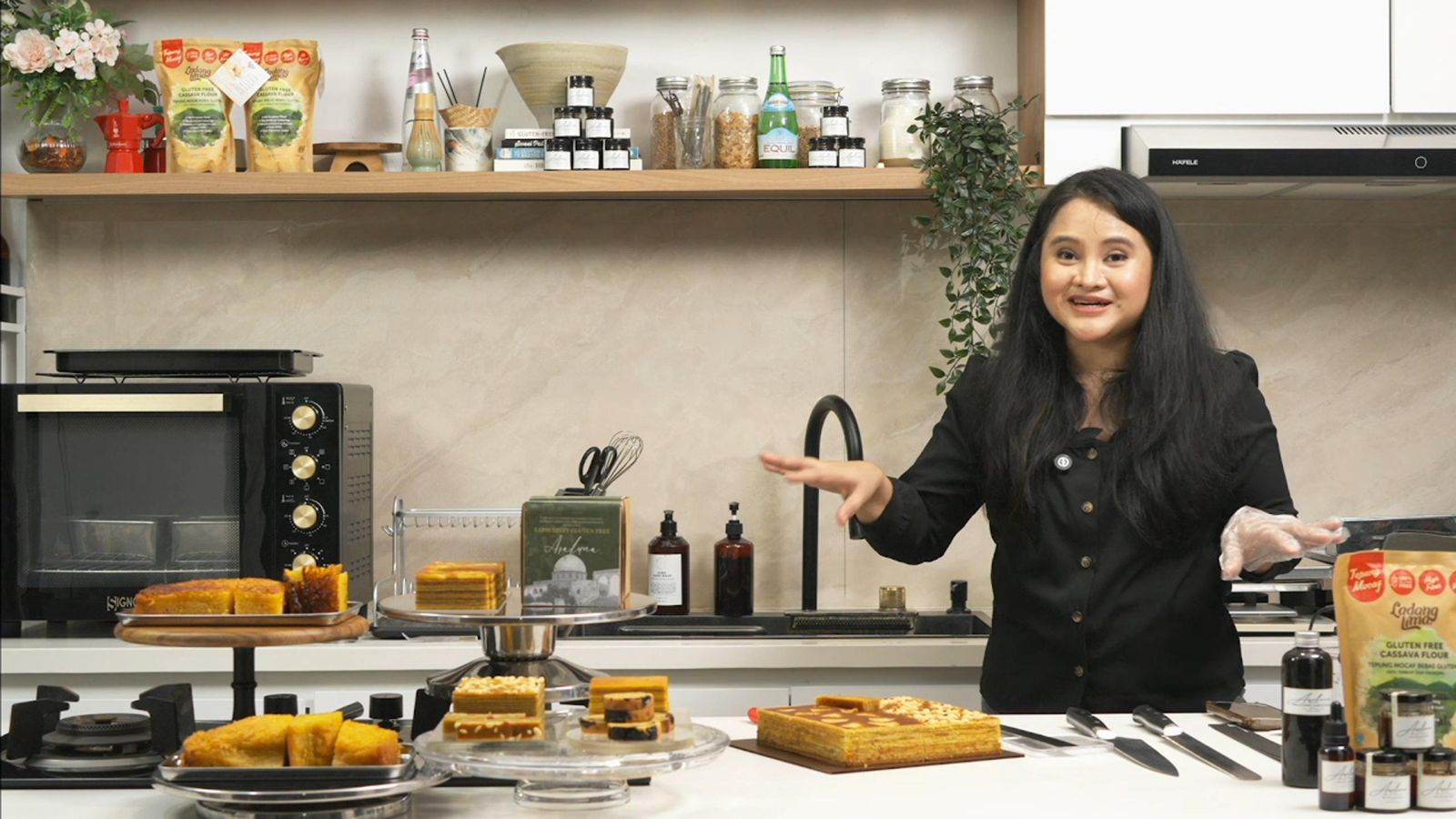Tren Baking Gluten-Free Kian Digemari, Chef Risma Bagikan Resep Lapis Legit & Bika Ambon Sehat