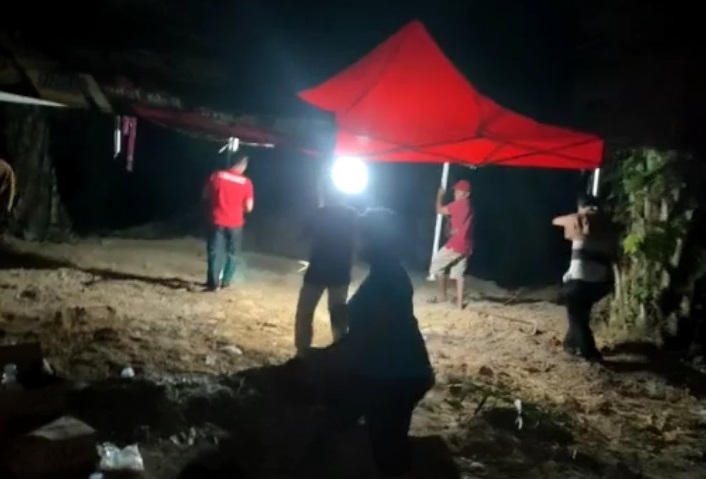 Jelang Autopsi Ulang, Makam Brigadir J Dijaga Siang Malam bahkan saat Hujan Angin Kencang