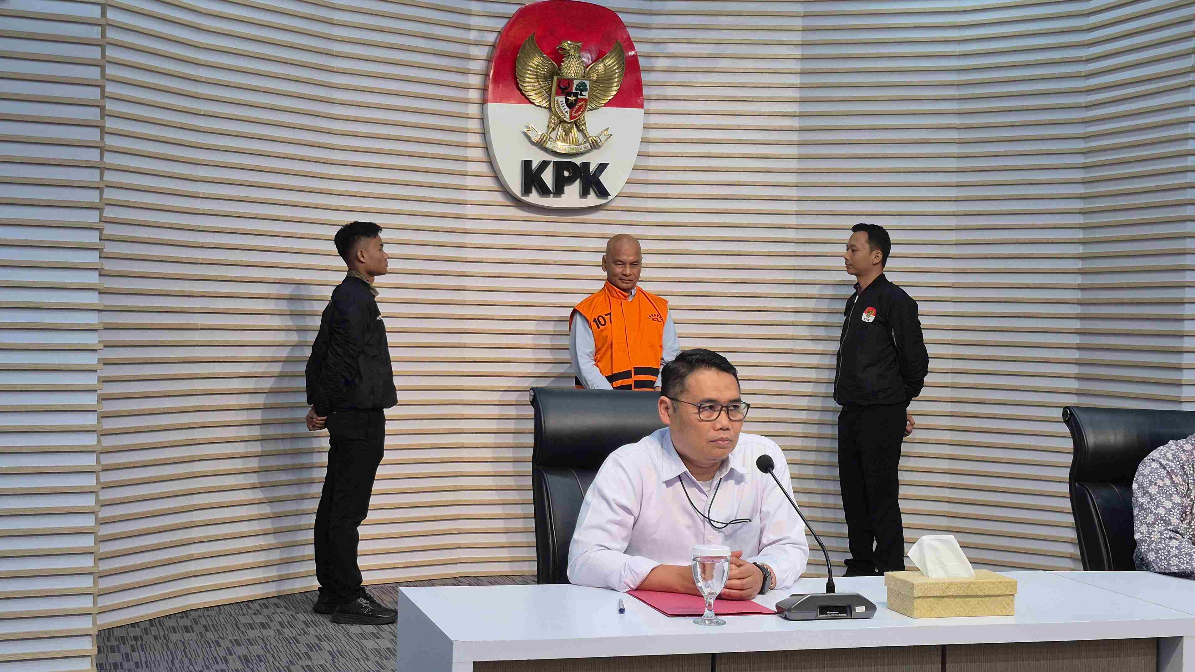 KPK Tahan Petinggi PT IAE Dalam Kasus Jual Beli-Gas dengan PT PGN