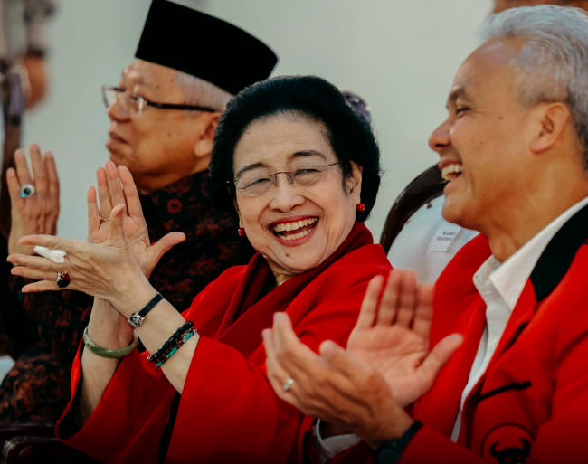 Ultah ke-77 Megawati Soekarnoputri, Ganjar: Salam Metal, Bu. Menang Total!
