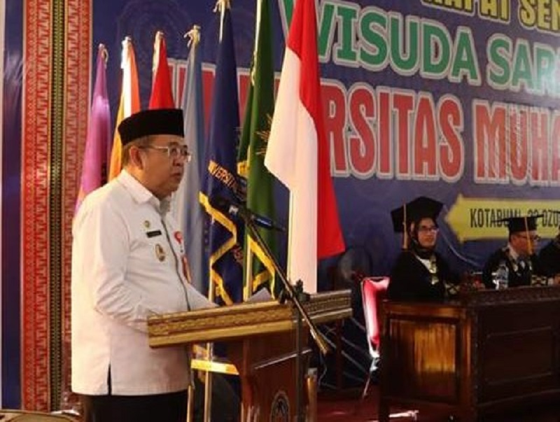 Sekdakab Lampura Hadiri Upacara Wisuda Mahasiswa Umko
