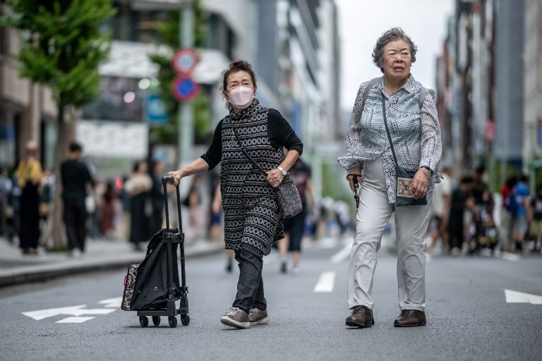 Makin Banyak Warga Jepang Berusia di atas 100 Tahun