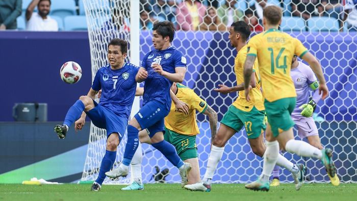 Hasil Piala Asia 2023 Grup B: Australia dan Uzbekistan Lolos ke Babak 16 Besar Setelah Bermain Imbang 1-1