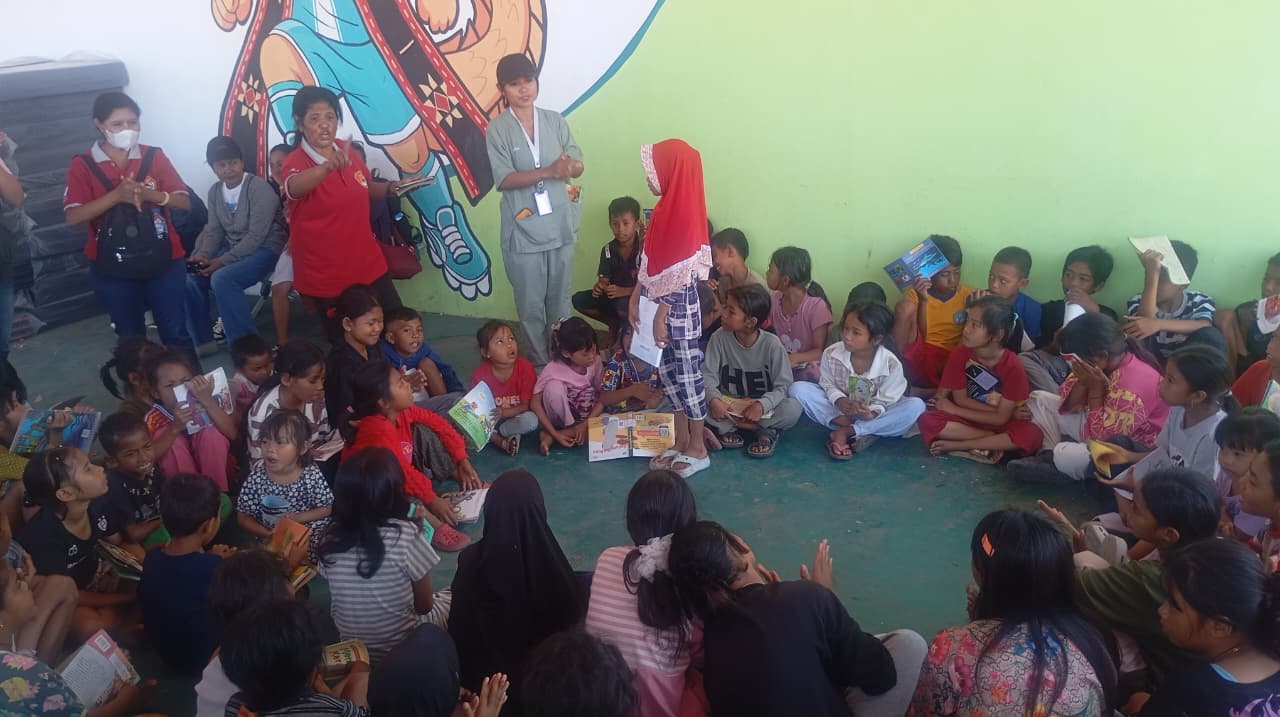 Tak Hanya Bantuan Logistik, Korban Gempa NTT Dapat Trauma Healing di Pengungsian