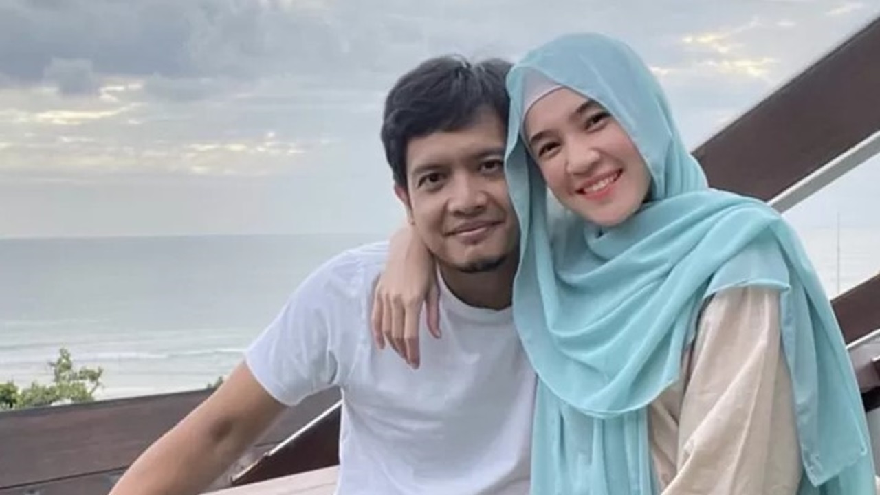 Dimas Seto dan Dhini Aminarti Kompak Jawab Isu Paula Verhoeven? Postingan Terbaru Penuh Arti Kesetiaan