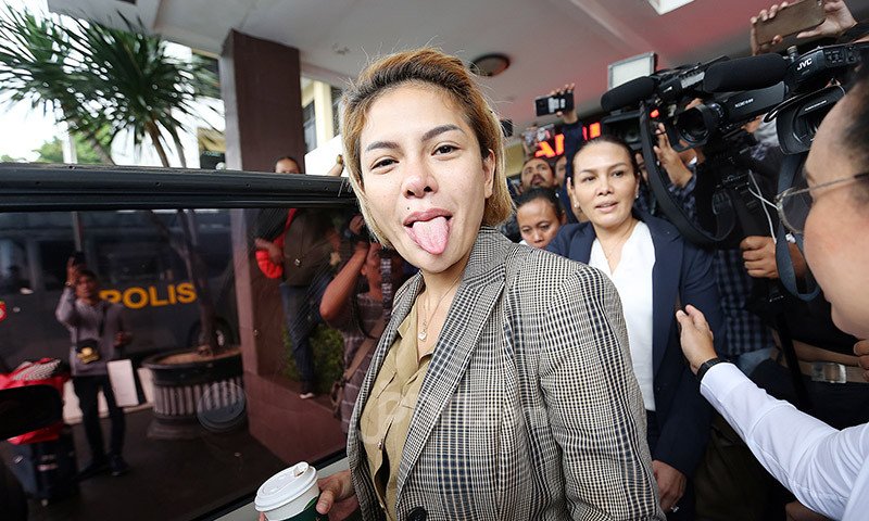 Nikita Mirzani Resmi Jadi Tersangka
