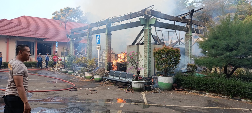 Pendopo Kecamatan di Bekasi Kebakaran, Dokumen Penting Hangus 