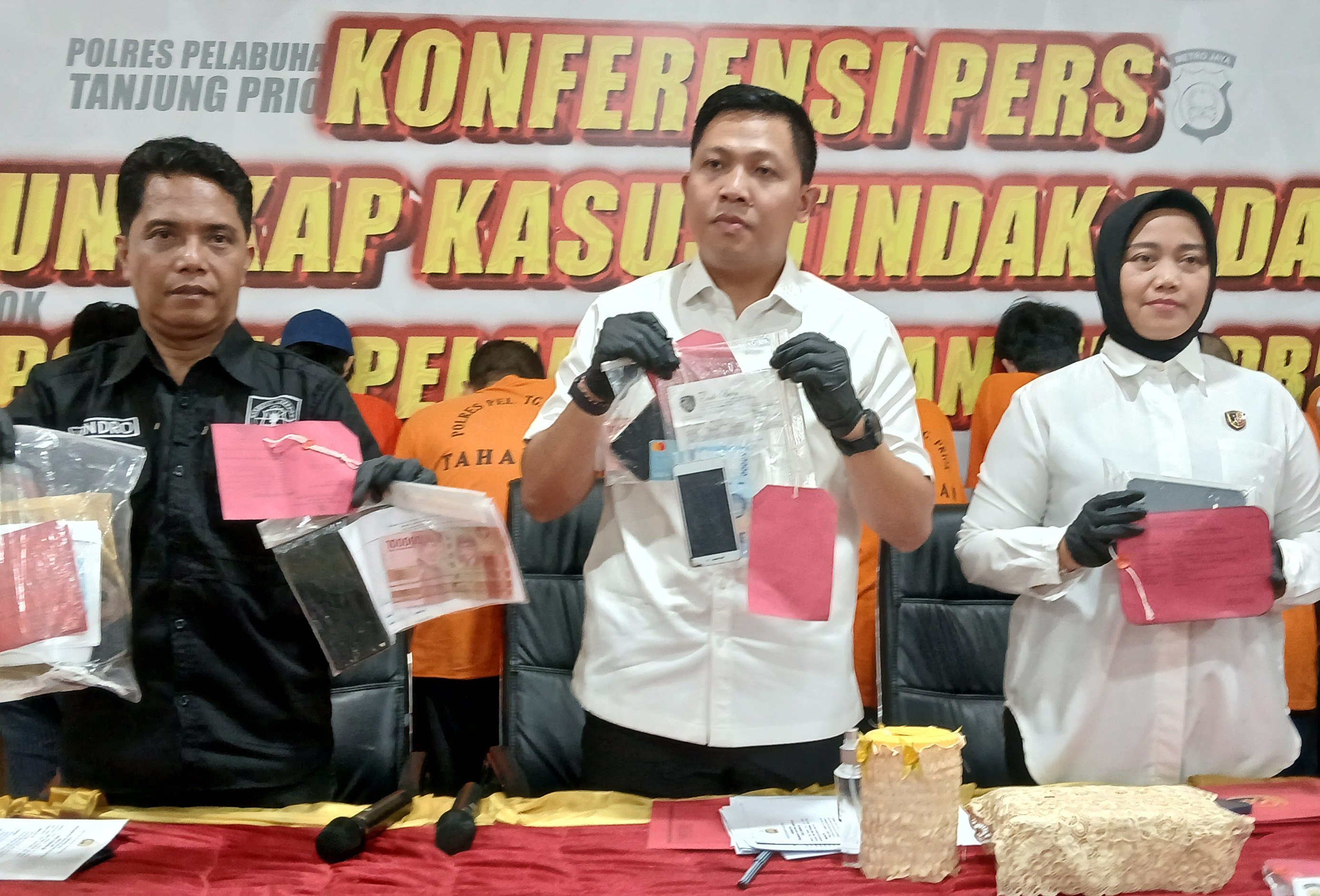 Layanan Esek-Esek Dibanderol Rp400 Ribu Hingga Rp1 Juta, 5 Muncikari Diringkus