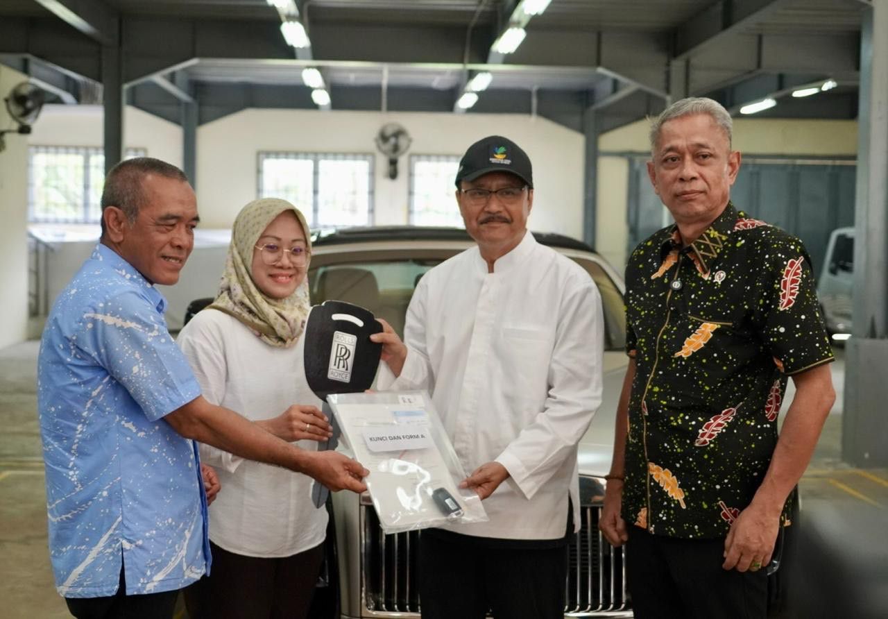 Kemensos Lelang Rolls-Royce, Gus Ipul: Dimanfaatkan Untuk Keluarga Yang Membutuhkan