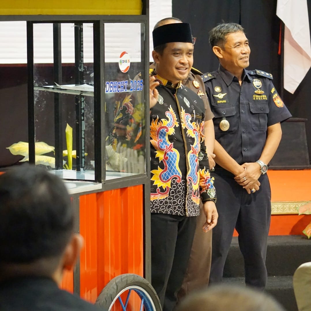 Bantuan Modal Usaha dari DBHCHT Kota Pasuruan Disalurkan Kepada Ratusan KPM