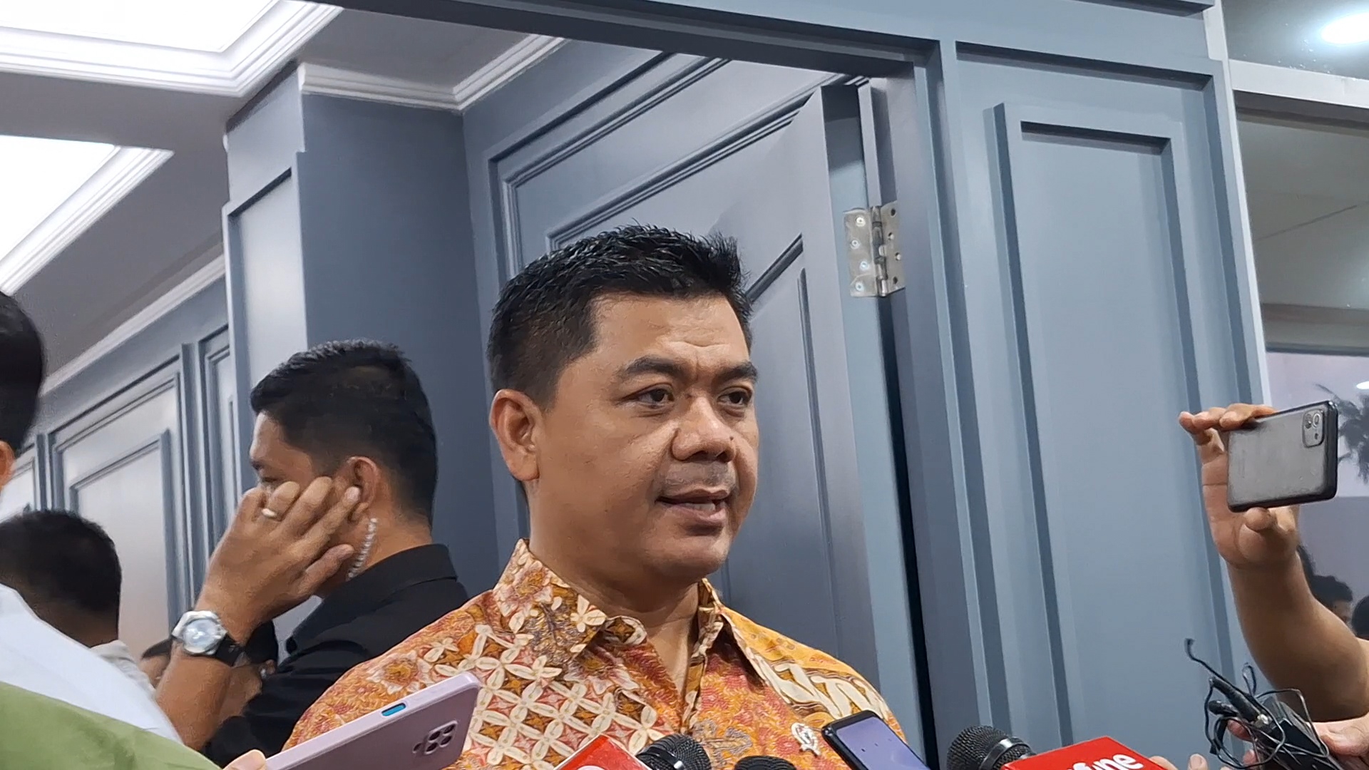 Retreat Kepala Daerah Terpilih Tak Bebani Anggaran, Wamensesneg: Harinya Berkurang Jadi 7 Hari