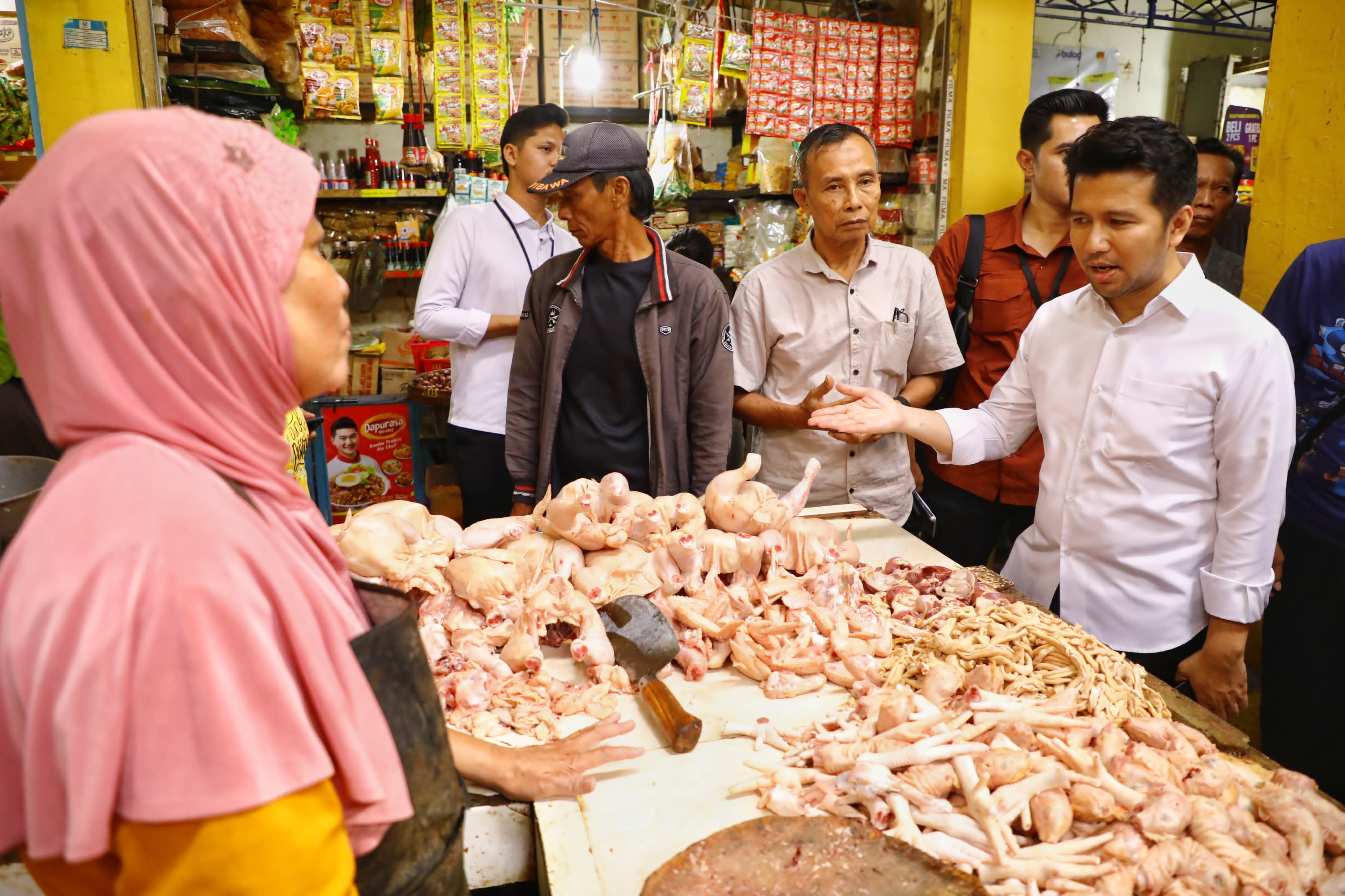 Harga Cabai hingga Daging Ayam Naik Jelang Ramadan, Wagub Emil: Pemprov Segera Gelar Pasar Murah