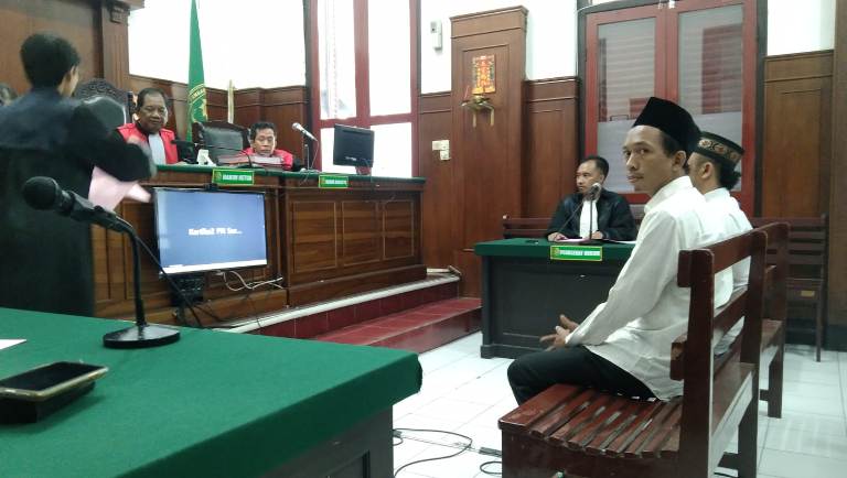 Dua Kurir Narkotika Dituntut Mati di PN Surabaya