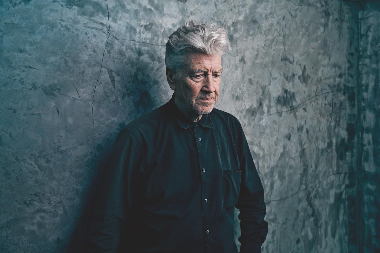 10 Fakta tentang David Lynch yang Meninggal karena Emfisema, Ternyata Perokok sejak Usia 8 Tahun!