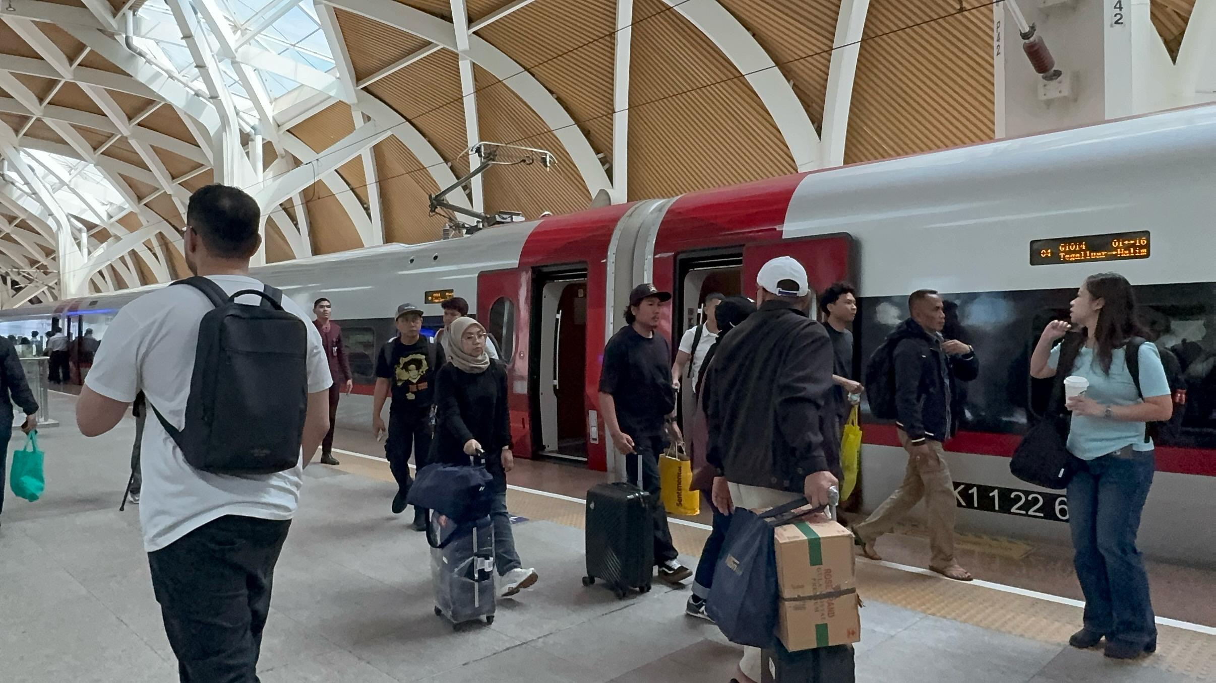 KCIC Catat Lonjakan 65 Persen Penumpang Whoosh Arah Bandung Menuju Jakarta