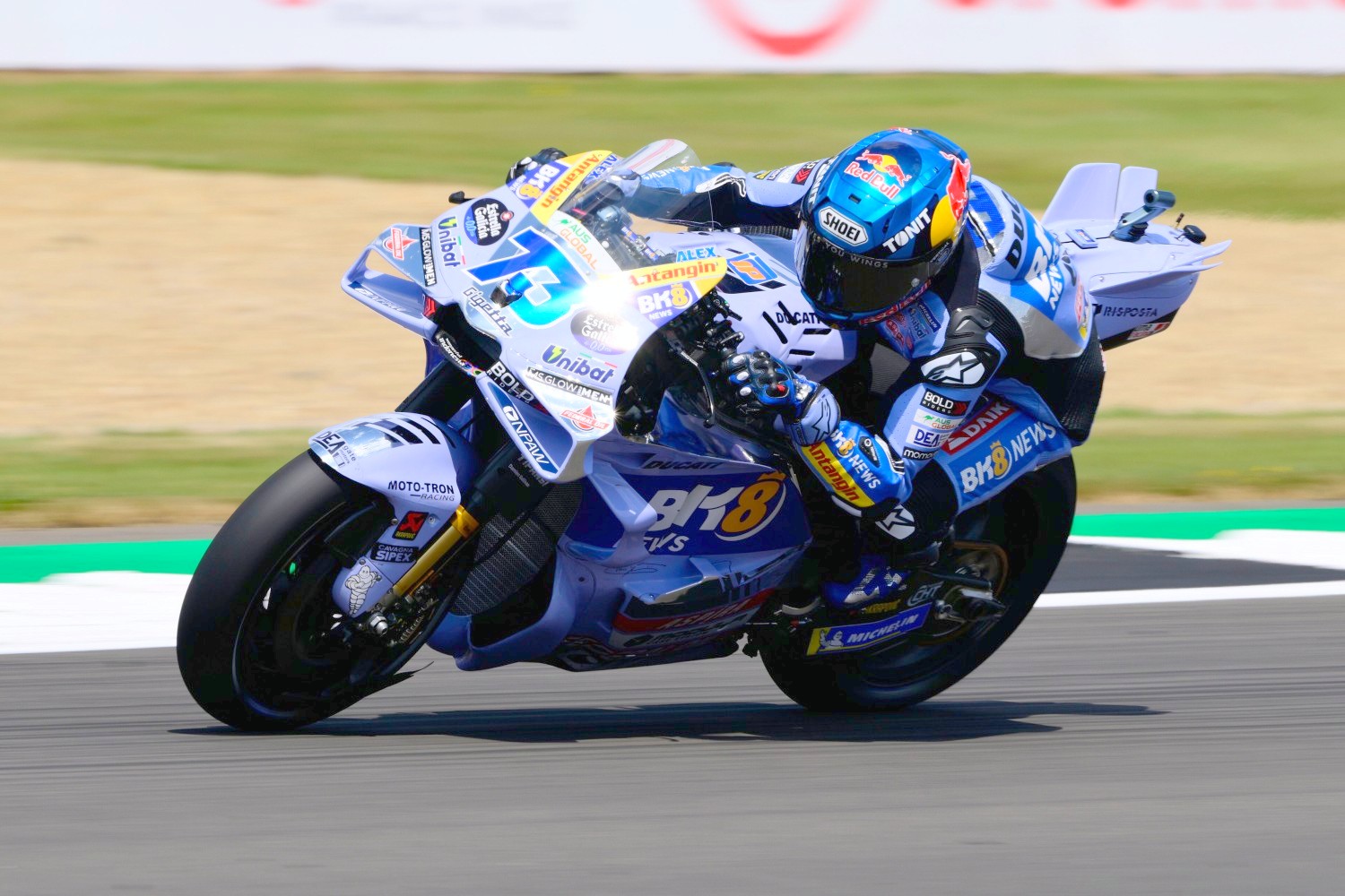 Hasil Sprint Race MotoGP Inggris 2025: Alex Marquez Menang, Quartararo Tercecer