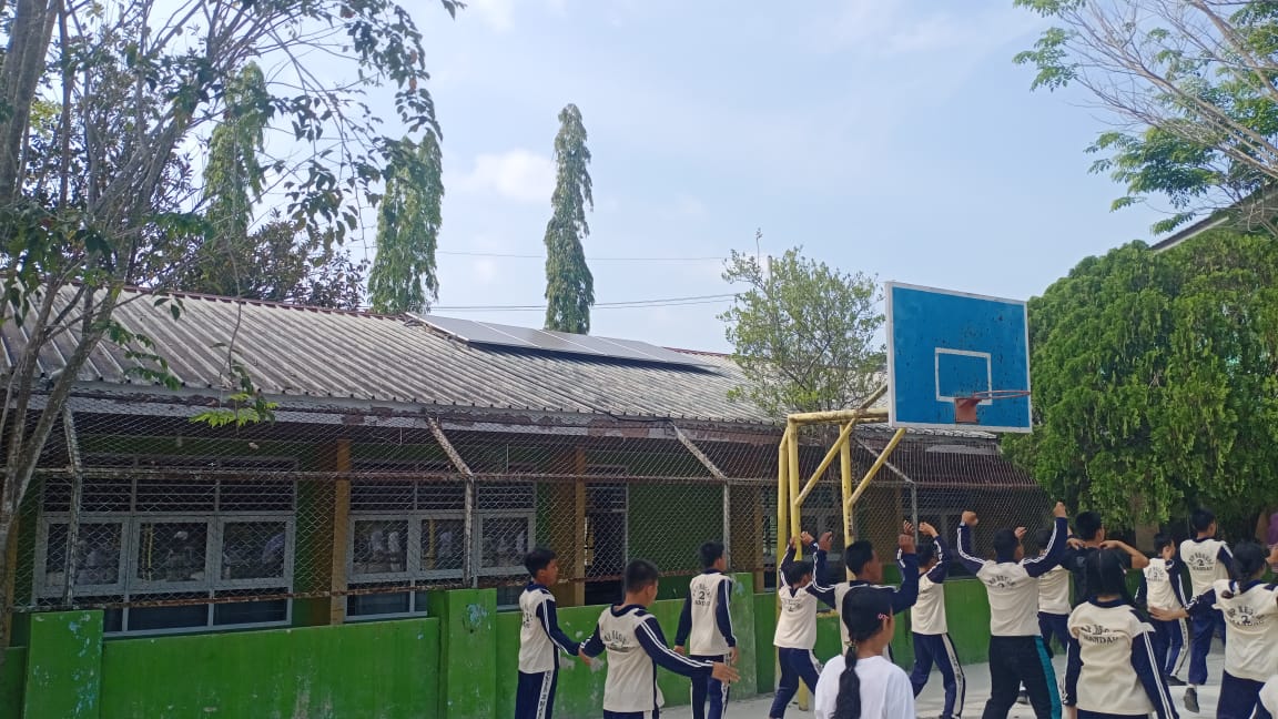 Pertamina NRE Hadirkan Listrik Tenaga Surya di SMPN 2 Mandau Bengkalis
