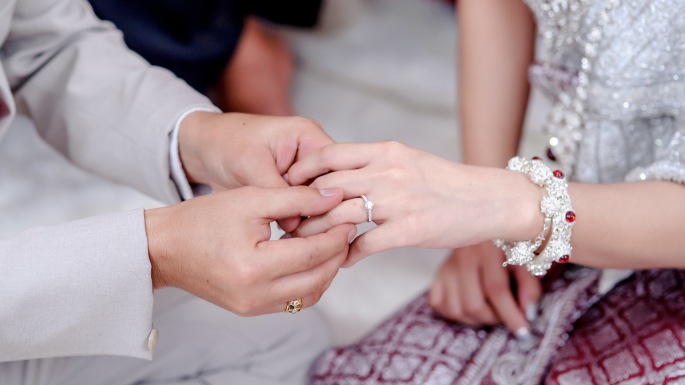 PN Surabaya Izinkan Nikah Beda Agama, Begini Fatwa MUI...