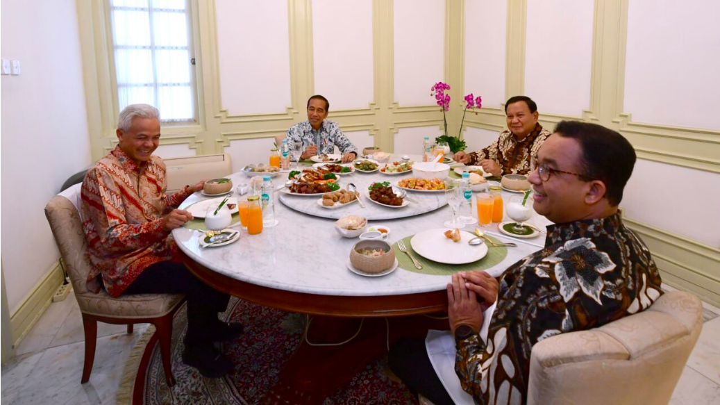 Tiga Capres Disuguhi 8 Piring Lauk oleh Jokowi, Artinya Apa?