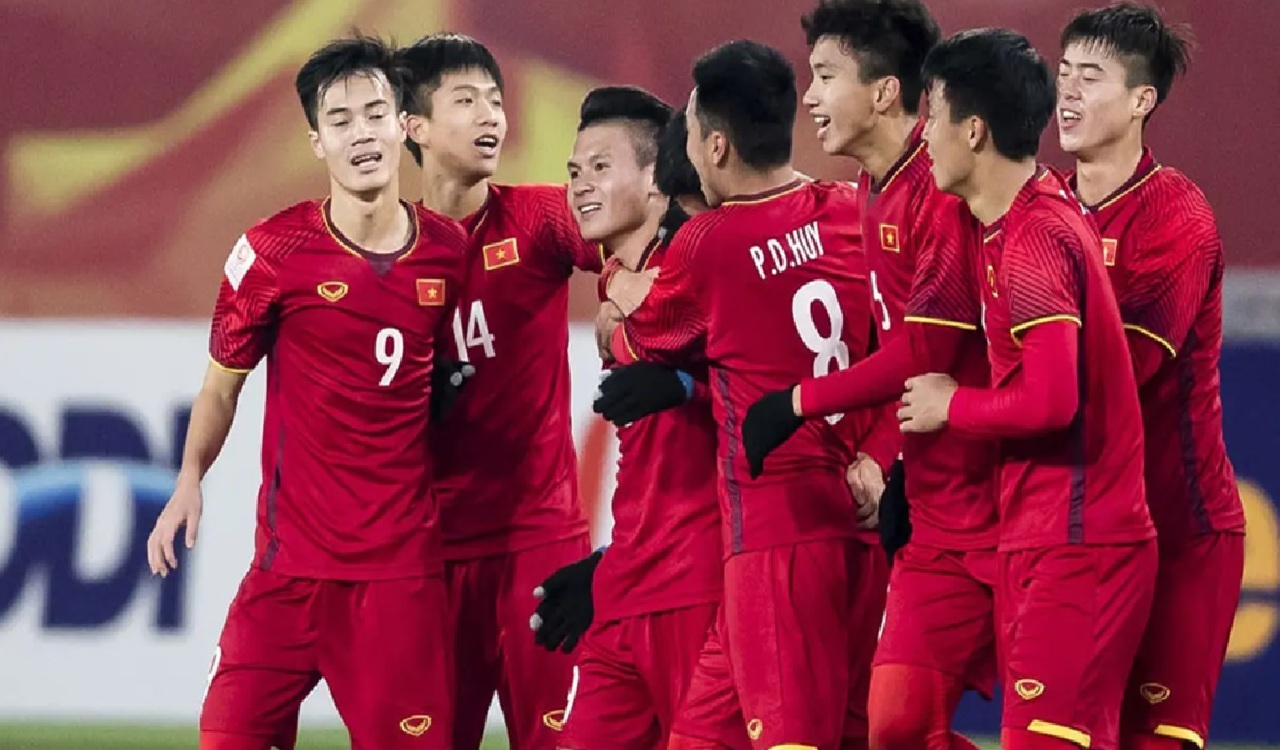 Gagal Tiru Indonesia, Vietnam Jadi Lelucon Dunia! PSSI Lanjut Naturalisasi 13 Pemain, Golden Star Warriors Geram