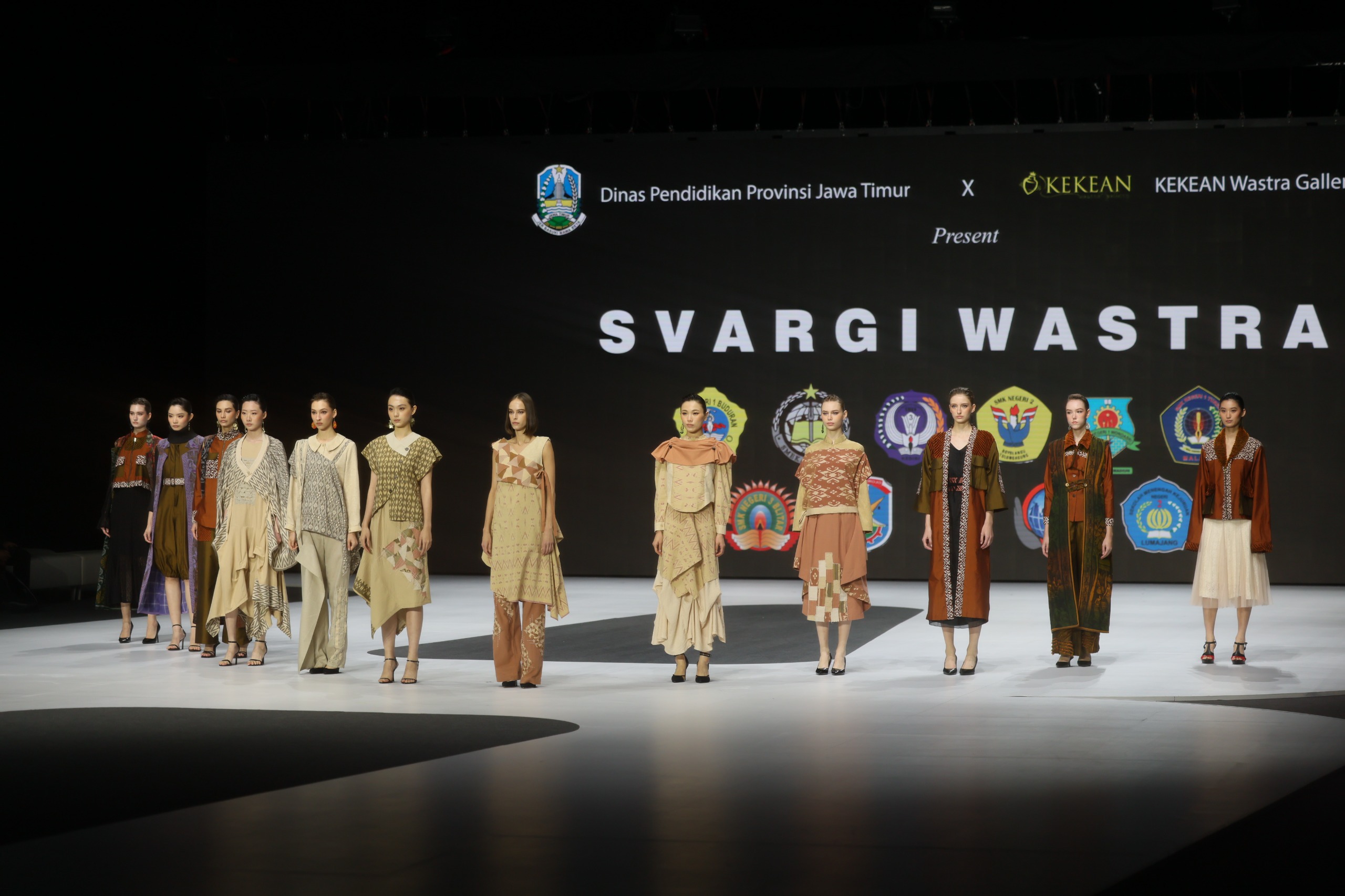 Busana Garapan Siswa di 11 SMK Jatim Tembus Gelaran Fashion Show Hongkong