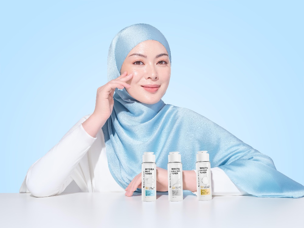 Ketahui Perbedaan Face Toner dan Facial Wash, Ini Cara Pakai yang Tepat