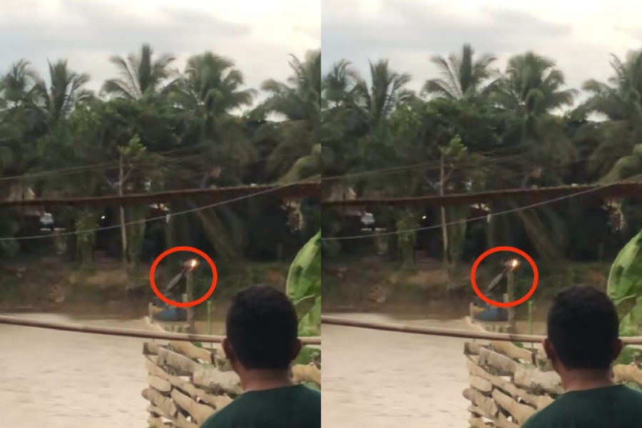 Viral! Pemotor Terpental ke Sungai Saat Melewati Jembatan Gantung