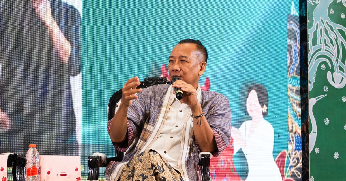 Bikin Batik Surabaya Populer lewat Talkshow dan Draping di Loka Batik 2025 