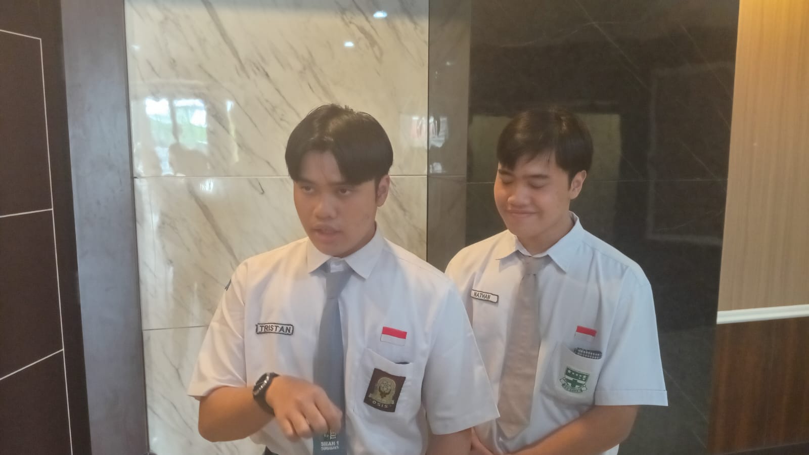 Kisah Nathan dan Tristan, Saudara Kembar Lolos SNBP Unair 2025