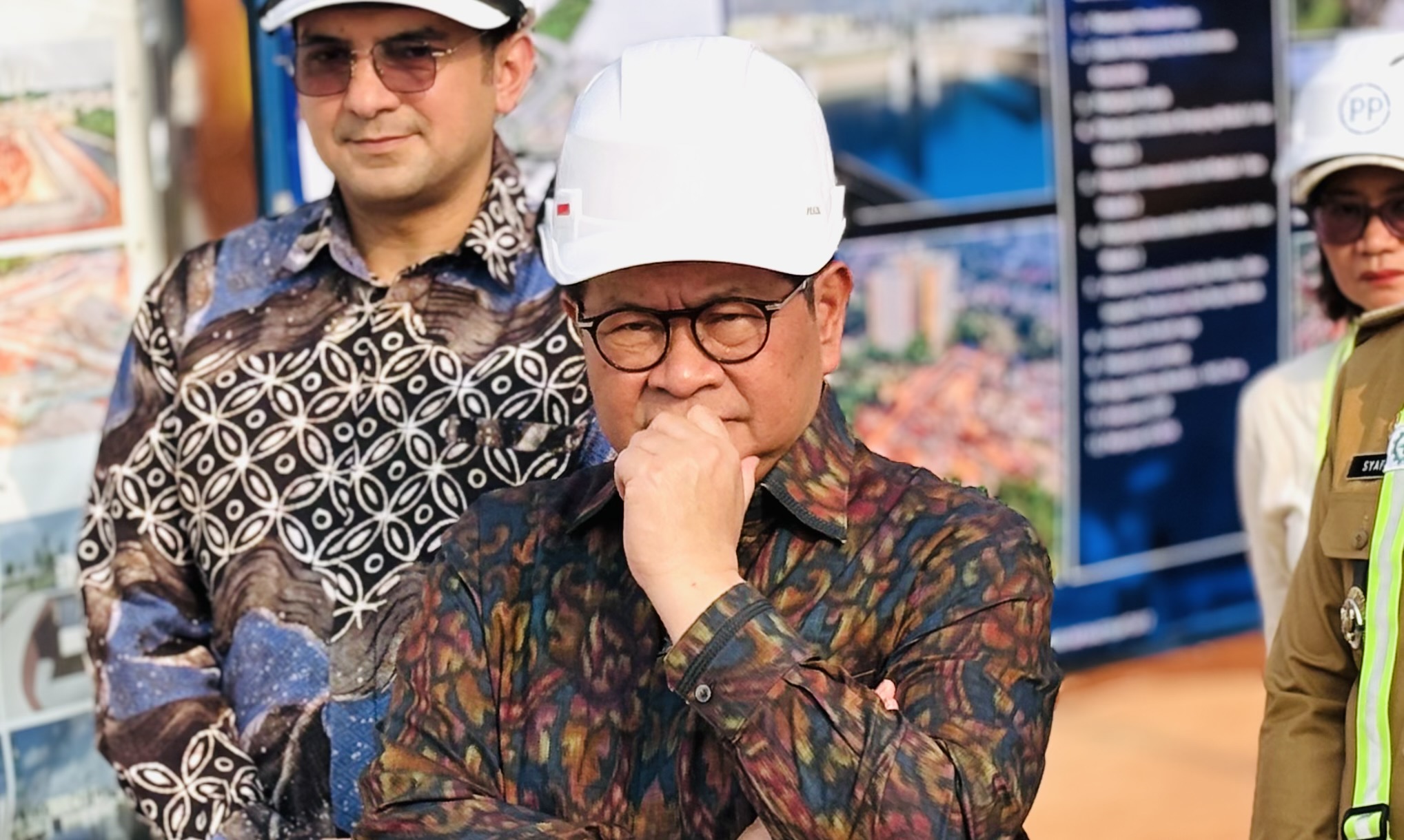 Pramono Cari Solusi agar Siswa Tetap Terima KJP Meski Desil Berubah