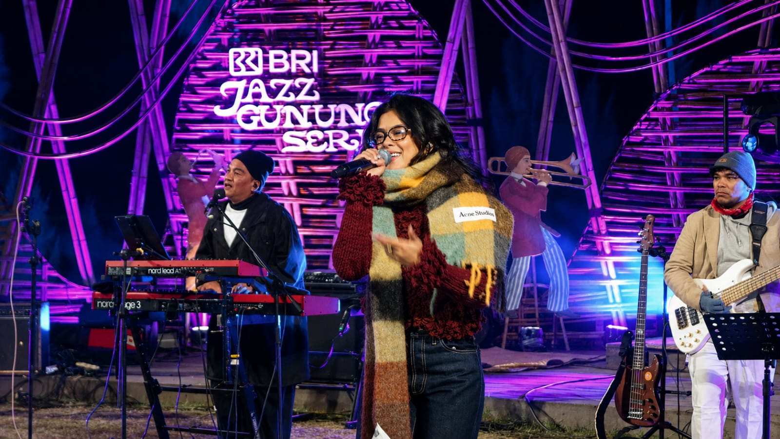 Indra Lesmana Tutup BRI Jazz Gunung Bromo 2026 Bersama Eva Celia dan Teza Sumendra