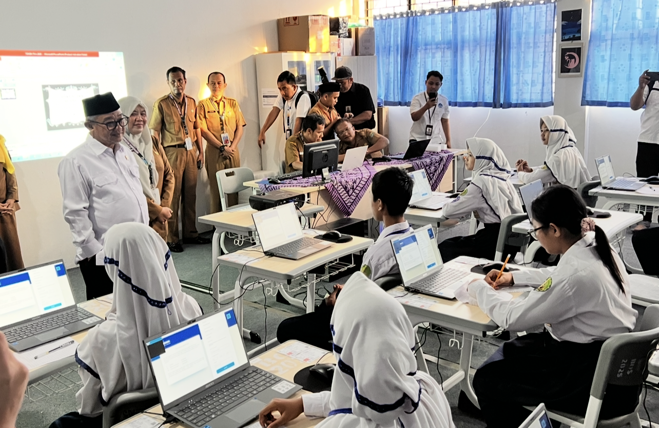 Hari Pertama TKA SMP, Mendikdasmen Warning Soal Kejujuran