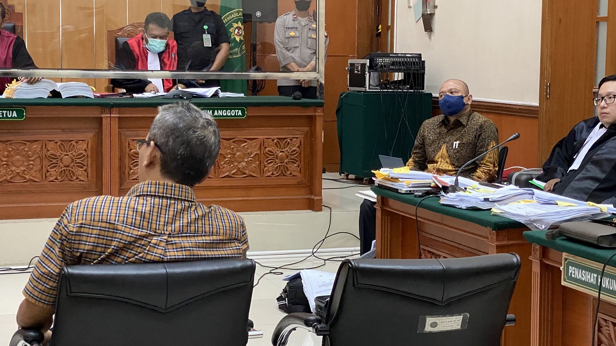 Ini Penjelasan Ahli Bahasa Indonesia Soal Konteks Tukar Sabu dengan Trawas di Kasus Teddy Minahasa, Posisi Eks Kapolda Sumbar Tak Menguntungkan?
