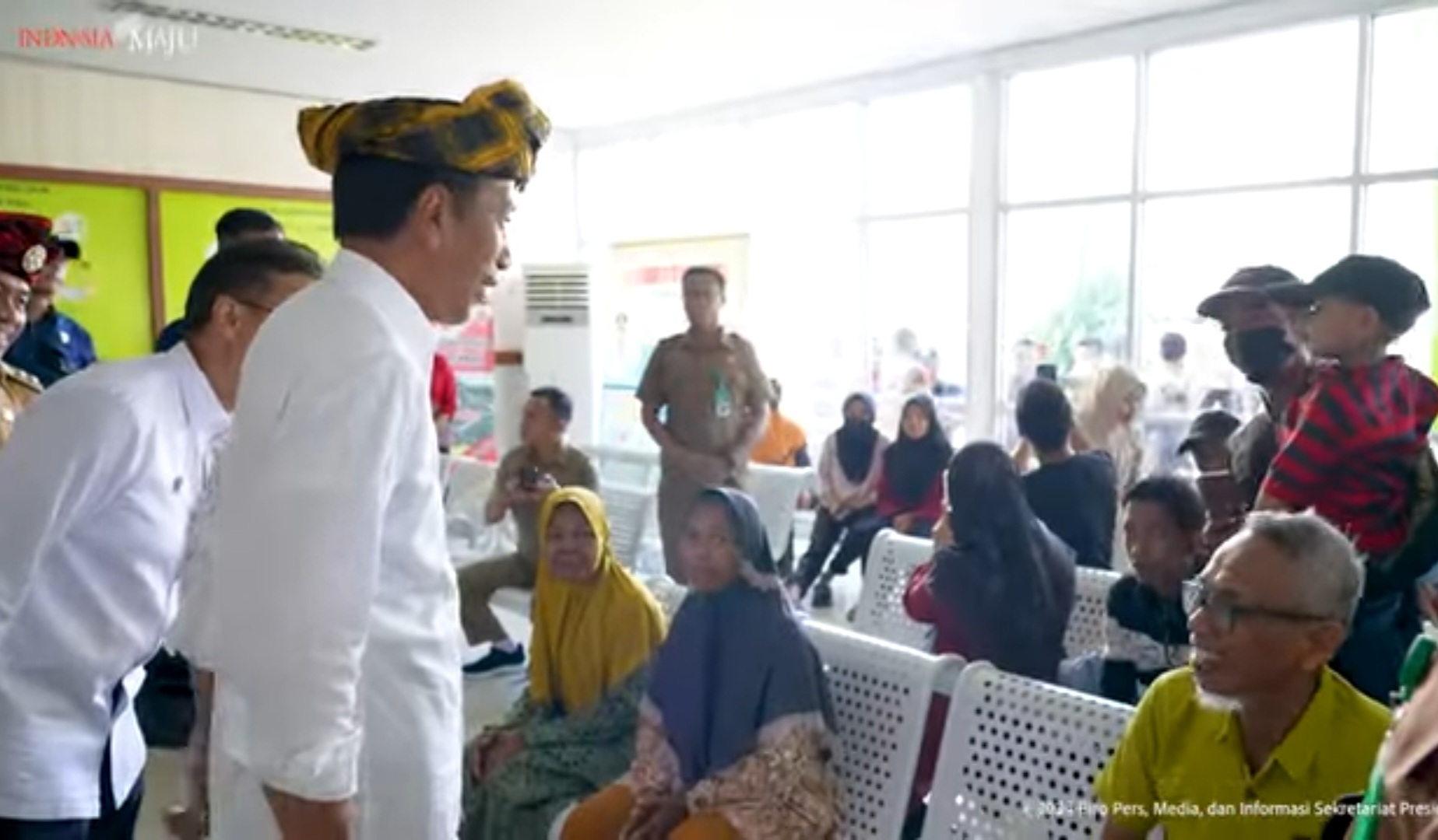 Jokowi Tinjau Pelayanan Kesehatan di RSUD Baharuddin Kabupaten Muna