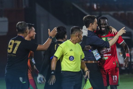 Laga PSIS vs Persebaya Dipindah ke Bali, Paul Munster: Kami Punya Rekor Apik di Sana! 