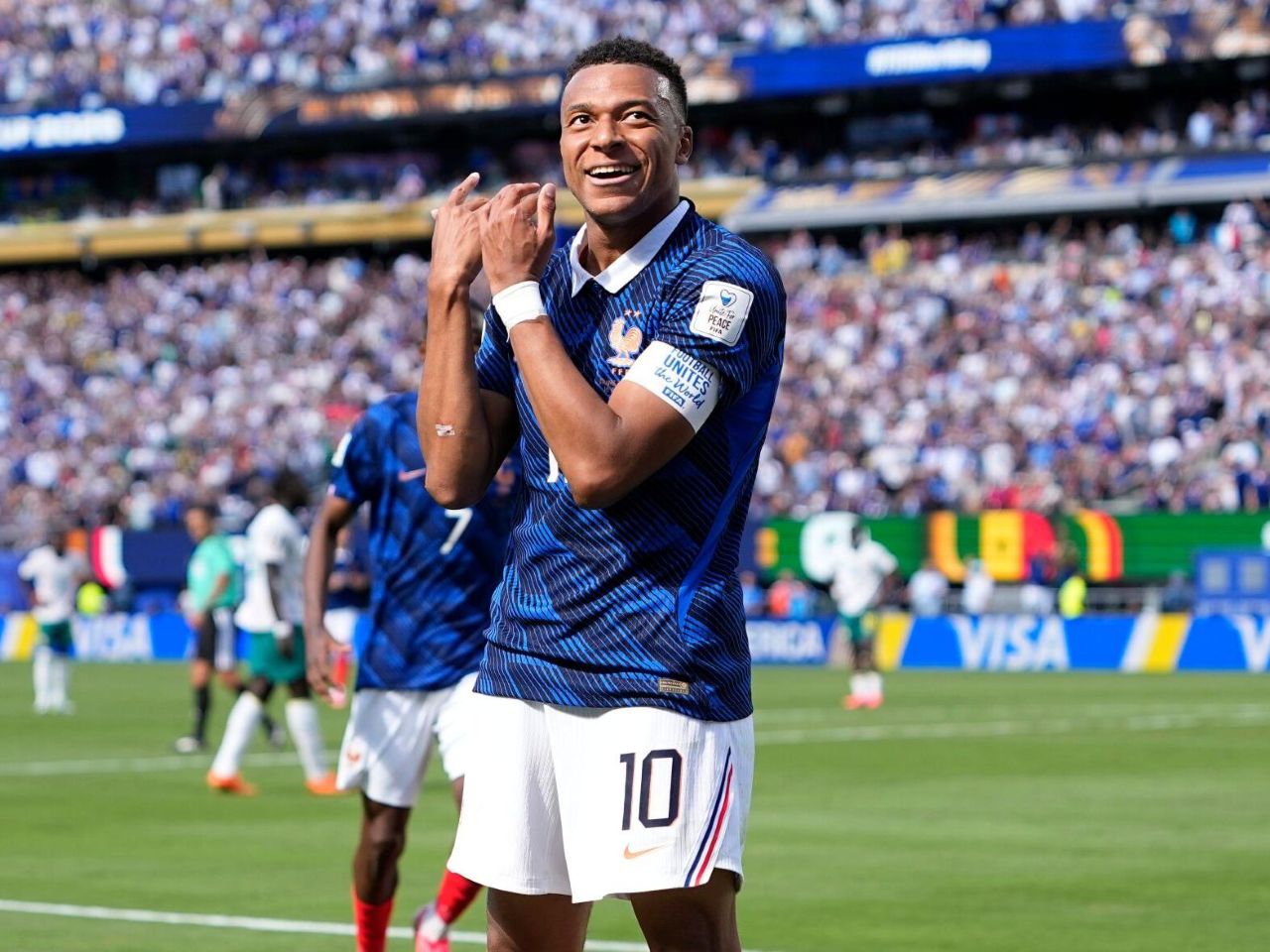 Mbappe Tak Mau Kejar Rekor Messi, Pillih Buru Gelar Juara Dunia
