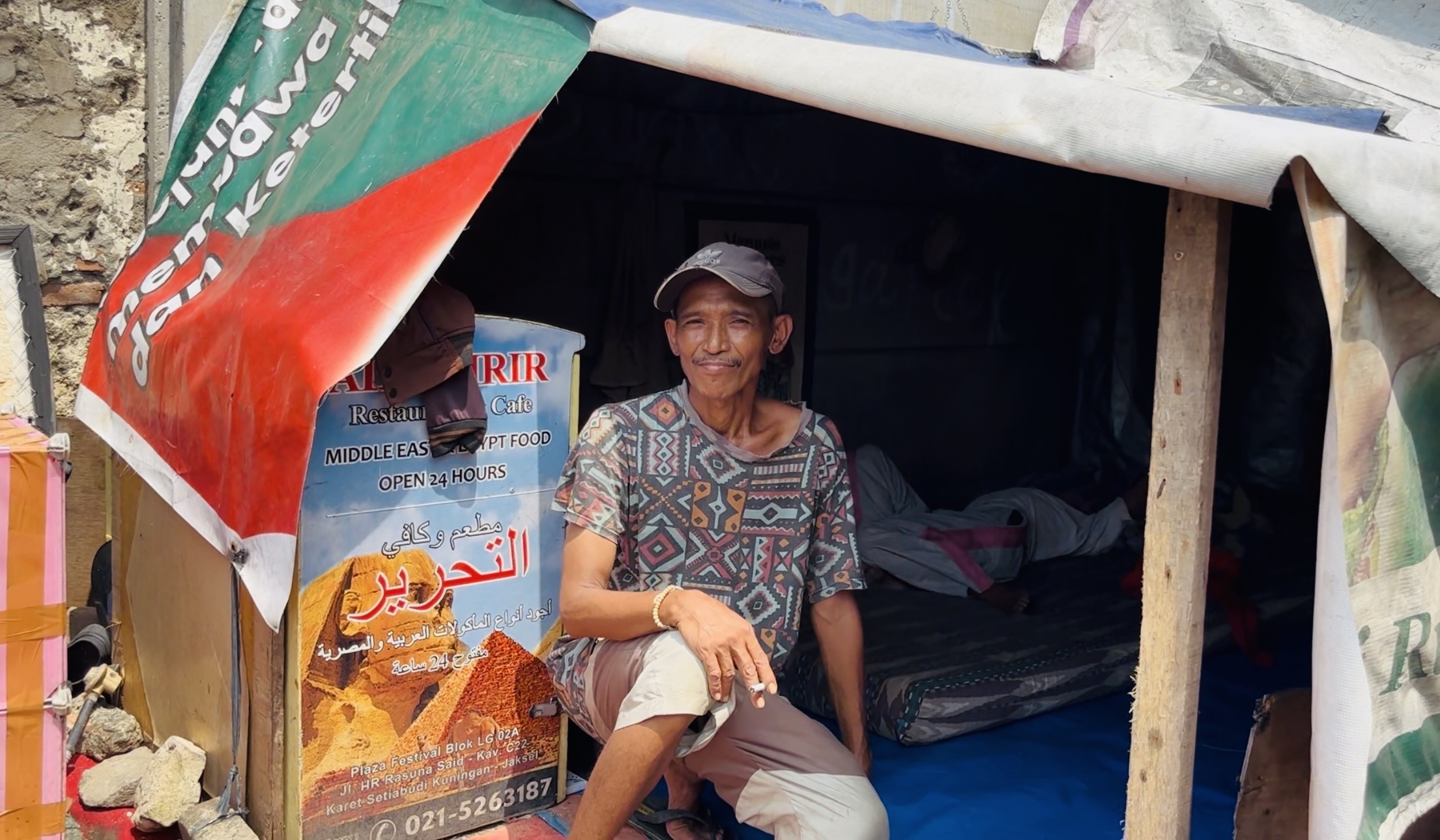 Nestapa Warga Bantaran Rel Senen: Tak Dapat Bansos, KJP Anak Pun Diputus