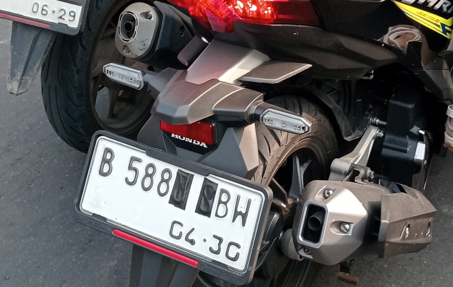 Tutup Angka Plat Nomor Motor Bisa Bikin Kena Tilang, Ini Daftar Sanksi dan Risikonya!