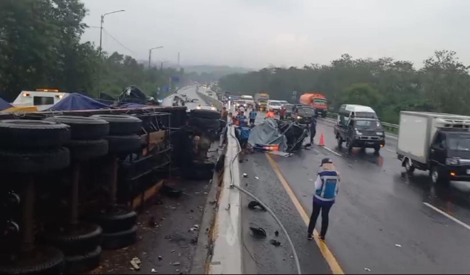 Terkuak Penyebab Kecelakaan Beruntun di Tol Purbaleunyi KM 92, Polisi: Truk Rem Blong-Muatan Berat