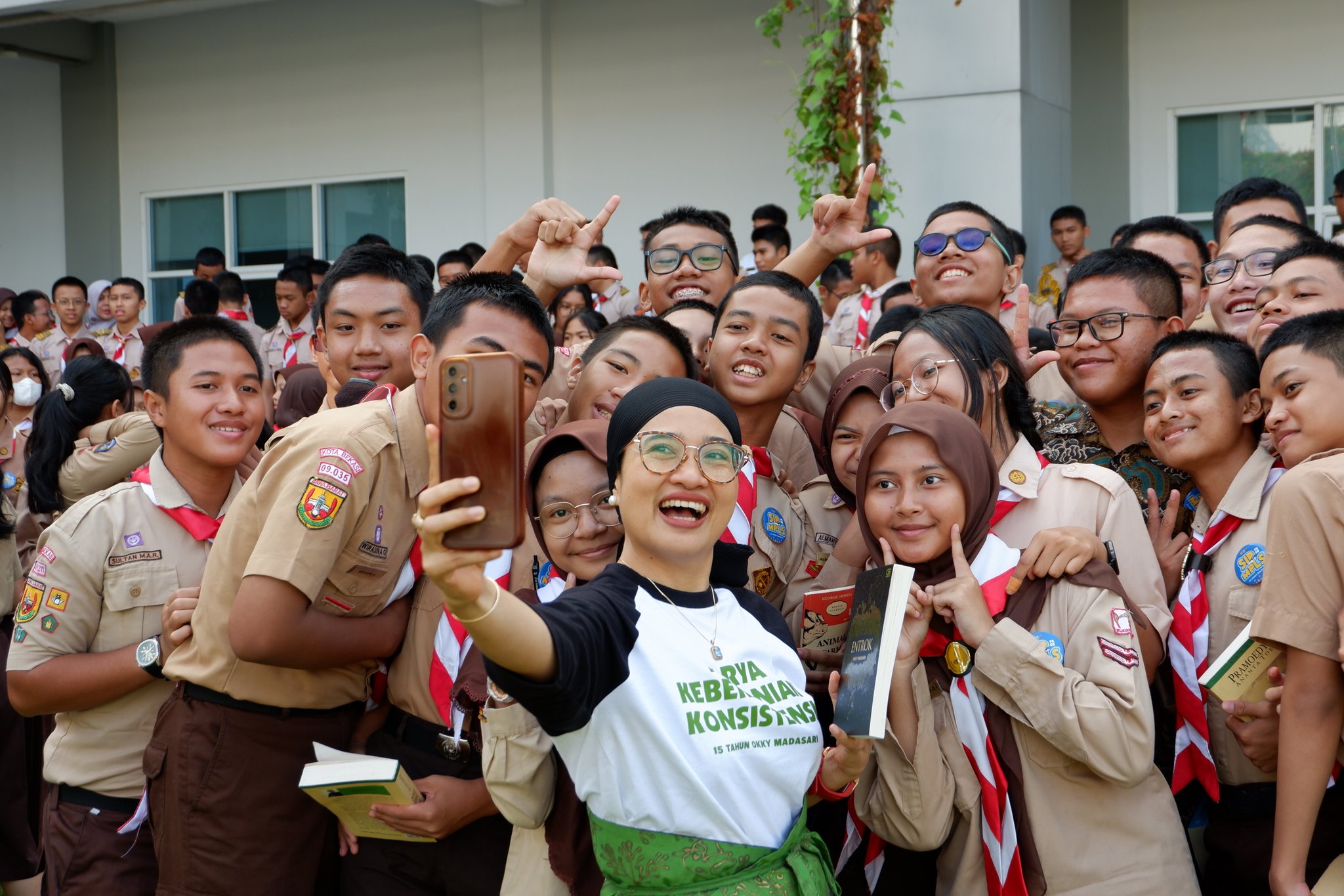 Urgensi Revisi UU Perbukuan Nasional (2): Mustahil Hidup Penulis Cuma Ditopang Royalti