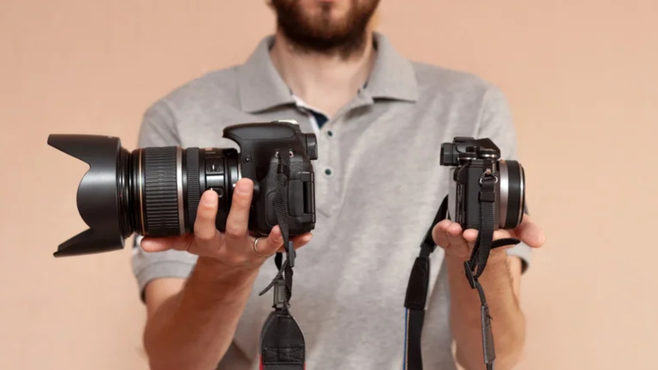 Mirrorless vs DSLR, Kamera Mana yang Lebih Baik? 